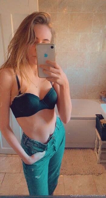 Full leaked Ellierosek private photo