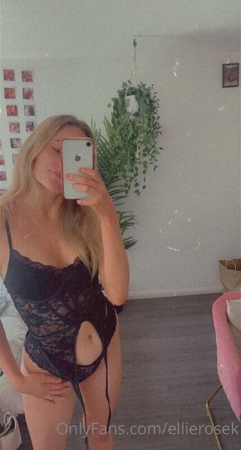 Full leaked Ellierosek private photo