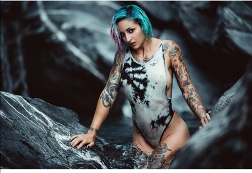 Full leaked Elliex private photo