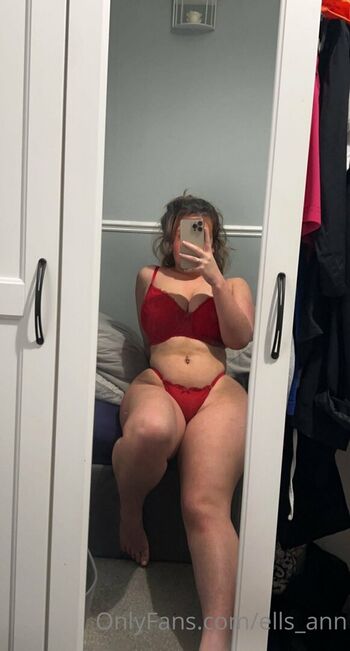 Full leaked Ells ann private photo