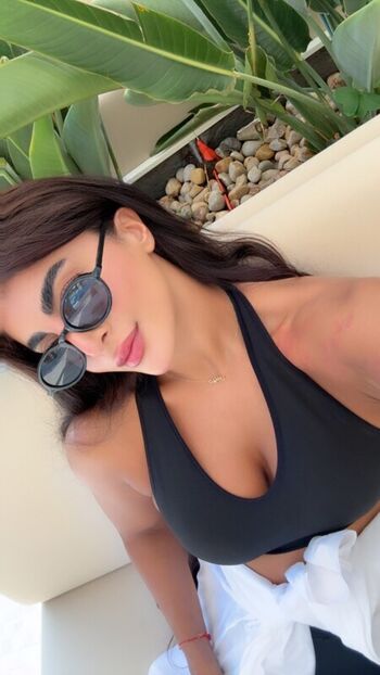 Full leaked Elmaysah private photo