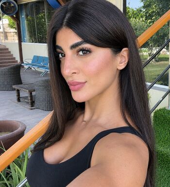 Full leaked Elmaysah private photo