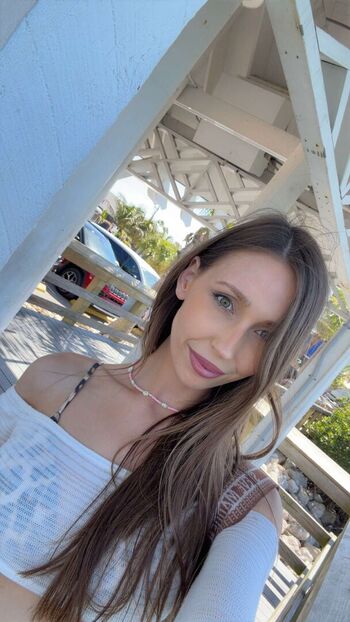 Full leaked Eloise head private onlyfans photo