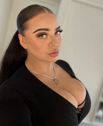Full leaked Elporter private photo