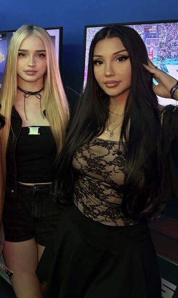 Full leaked Elquaria private photo