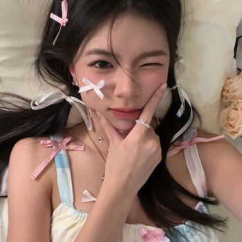 Full leaked Elyn leong private photo
