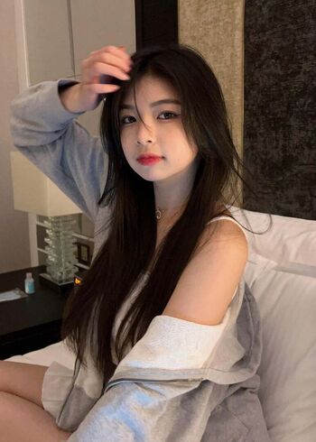 Full leaked Elyn leong private photo