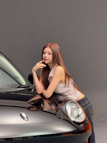 Full leaked Elyn leong private photo