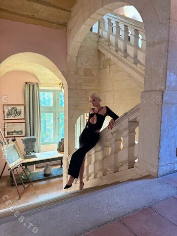 Full leaked Elys hutchinson private photo