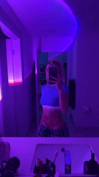 Full leaked Em marie private onlyfans photo