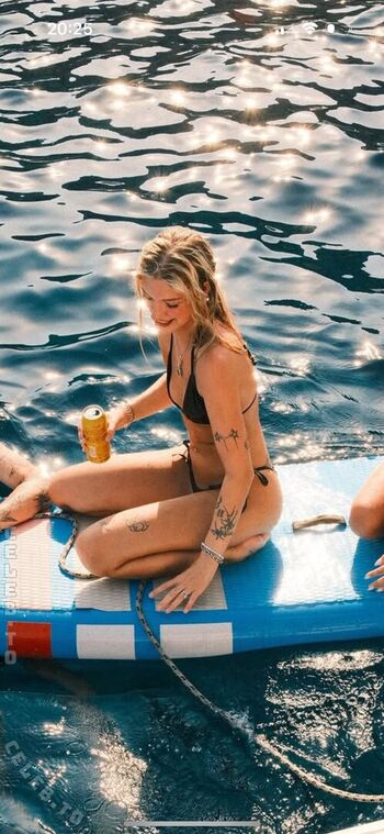 Full leaked Emlyemma private photo