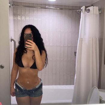 Full leaked Emaleah christou page private onlyfans photo