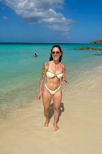 Full leaked Embarquenasmilhas private photo