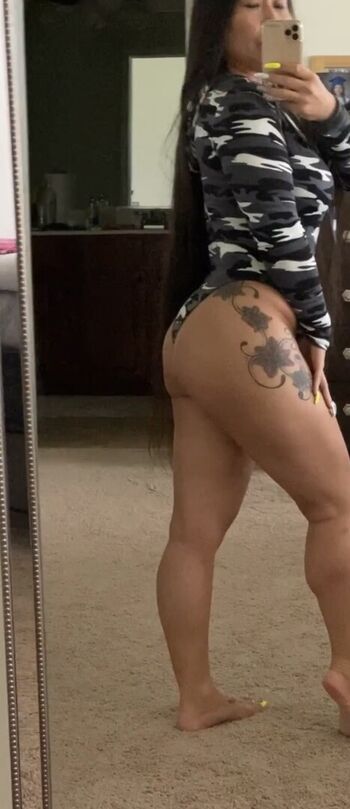 Full leaked Emelh private onlyfans photo