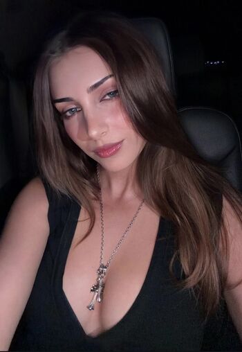 Full leaked Emelia hartford private photo