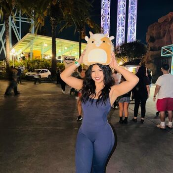 Full leaked Emi demi private onlyfans photo