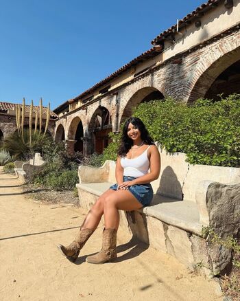 Full leaked Emi demi private onlyfans photo