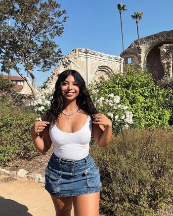 Full leaked Emi demi private onlyfans photo