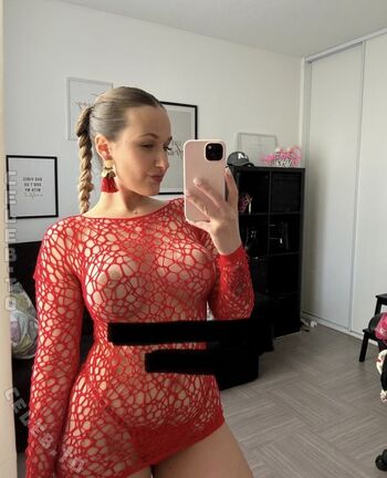 Full leaked Emi mge private photo