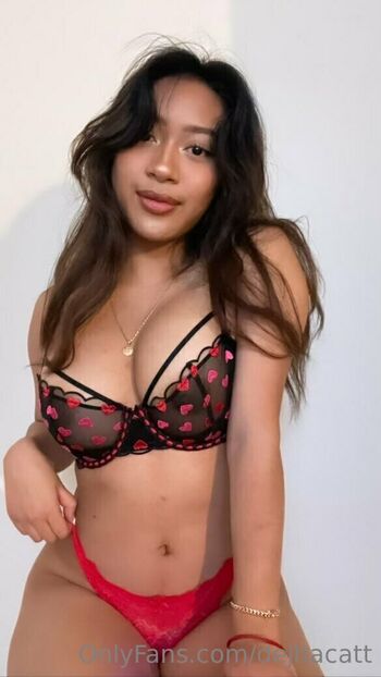 Full leaked Emikoxo private photo
