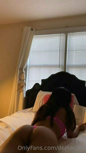 Full leaked Emikoxo private photo