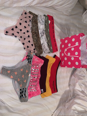 Full leaked Emilayyy babayy private onlyfans photo