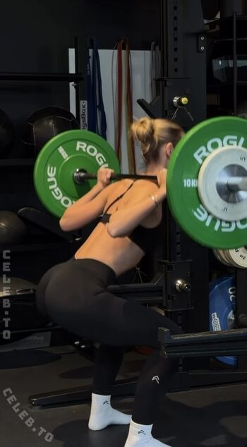 Full leaked Emilia bte page private onlyfans photo