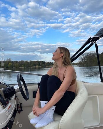 Full leaked Emilia bte page private onlyfans photo