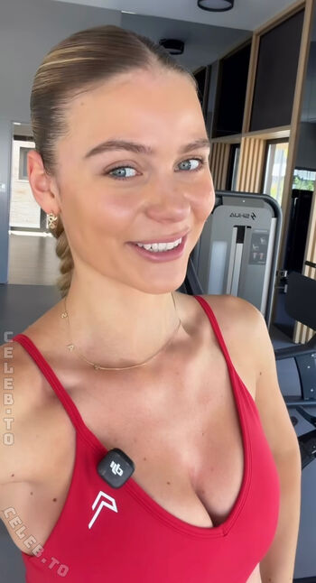 Full leaked Emilia bte private photo