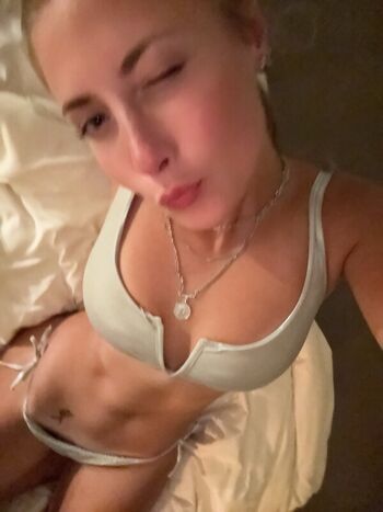 Full leaked Emilia bullock private photo