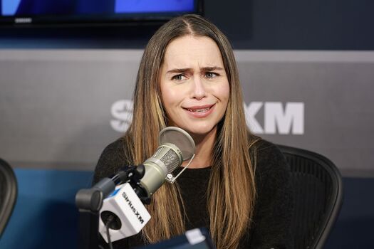 Full leaked Emilia clarke page private onlyfans photo