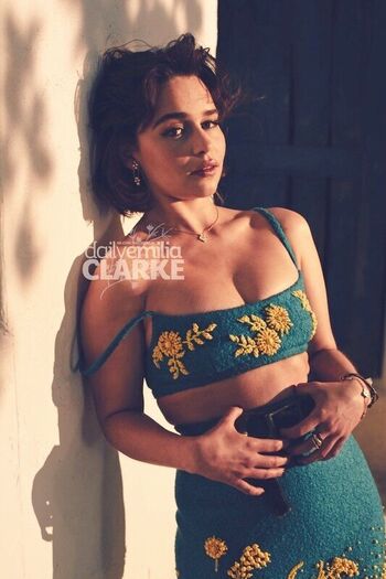 Full leaked Emilia clarke private photo