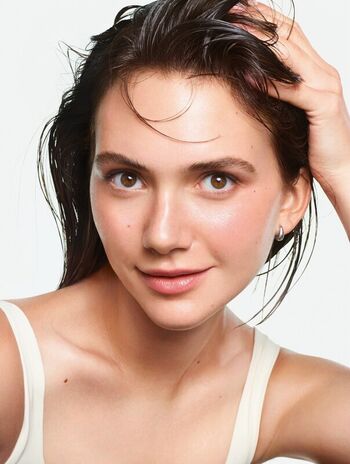 Full leaked Emilia jones private photo