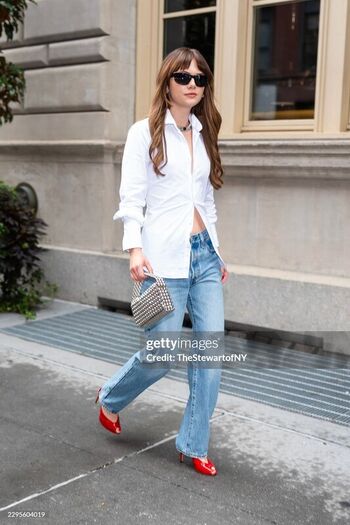 Full leaked Emilia jones private photo