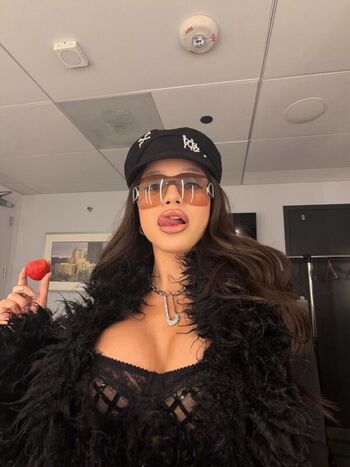 Full leaked Emilia mernes private photo