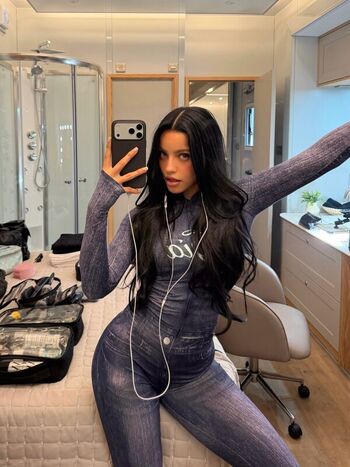 Full leaked Emilia mernes private photo