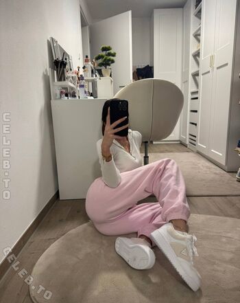 Full leaked Emiliaaa rose private onlyfans photo