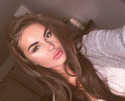 Full leaked Emiliabadd private onlyfans photo