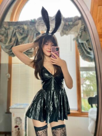 Full leaked Emiliacosplay private onlyfans photo