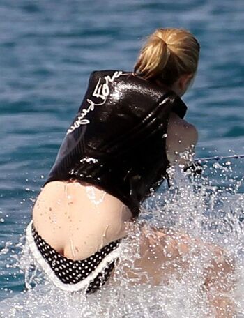 Full leaked Emiliafox private photo