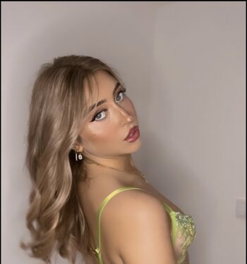 Full leaked Emiliavssr private photo