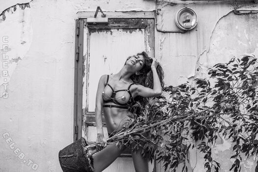 Full leaked Emilie payet page private photo
