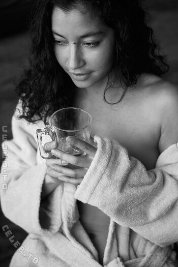 Full leaked Emilie payet private photo