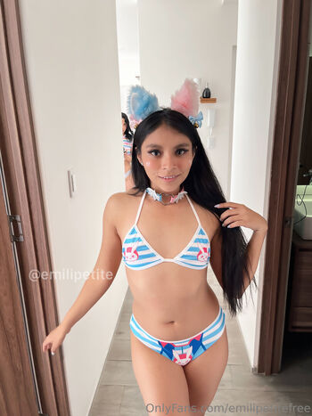 Full leaked Emilipetite page private onlyfans photo
