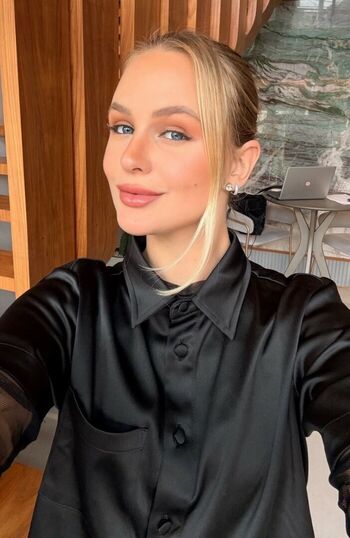 Full leaked Emilly schellmann page private photo