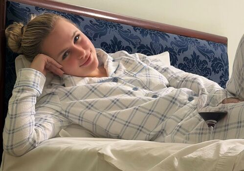 Full leaked Emilly schellmann page private photo