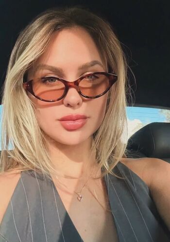 Full leaked Emilly schellmann page private photo