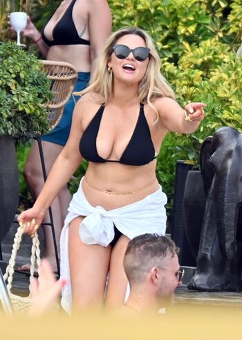 Full leaked Emily atack private photo