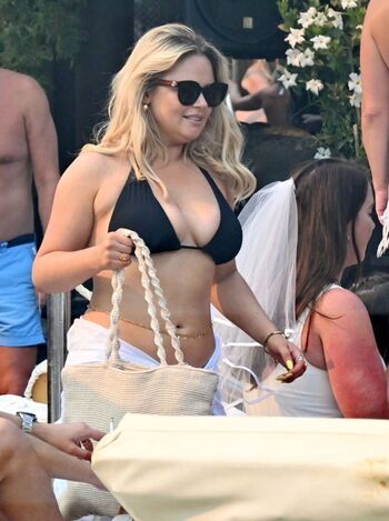 Full leaked Emily atack private photo