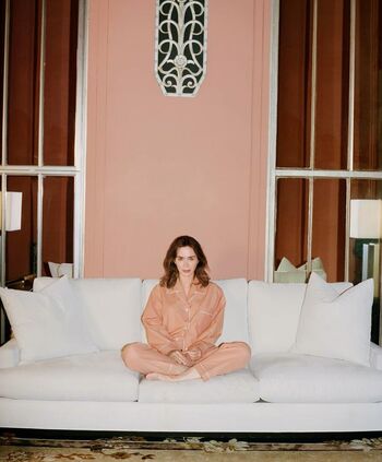 Full leaked Emily blunt private photo